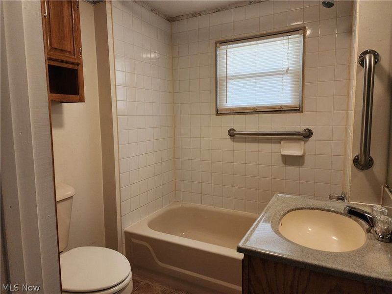 743 Pine Street, Coshocton, OH 43812 Photo 8