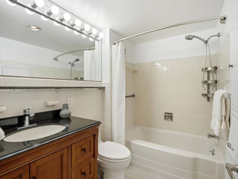 2324 Madison Road, Unit 1608, Cincinnati, OH 45208 Photo 34