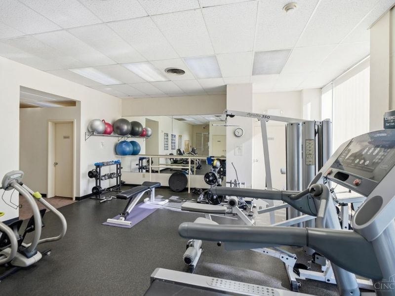 2324 Madison Road, Unit 1608, Cincinnati, OH 45208 Photo 42