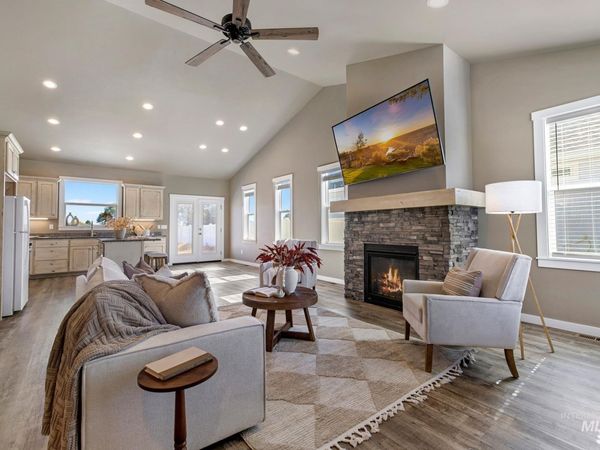 1510 Mountain View Drive, Gooding, ID 83330