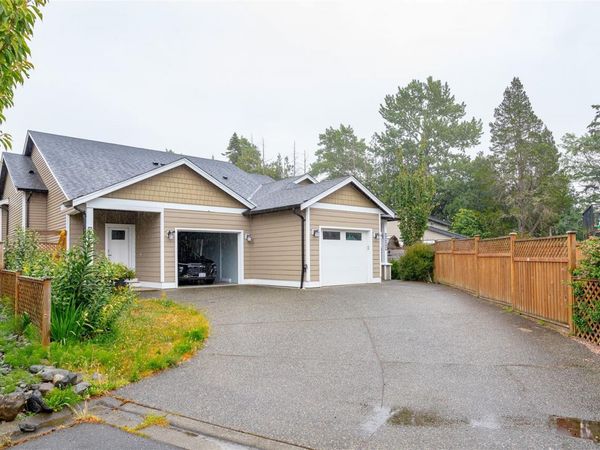 6869 Laura's Lane , Sooke, BC V9Z 0P8