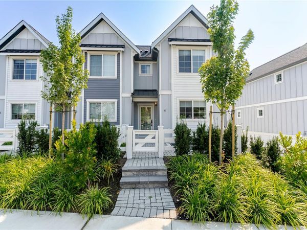 3907 Cedar Hill Rd, Unit #U4, Saanich, BC V8P 3Z8