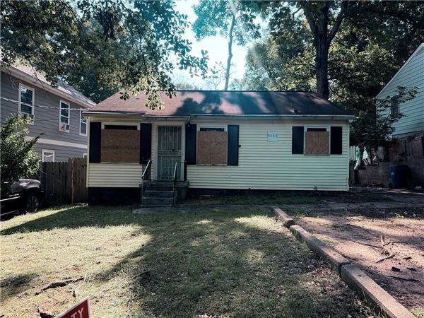 2772 Palm Drive , East Point, GA 30344