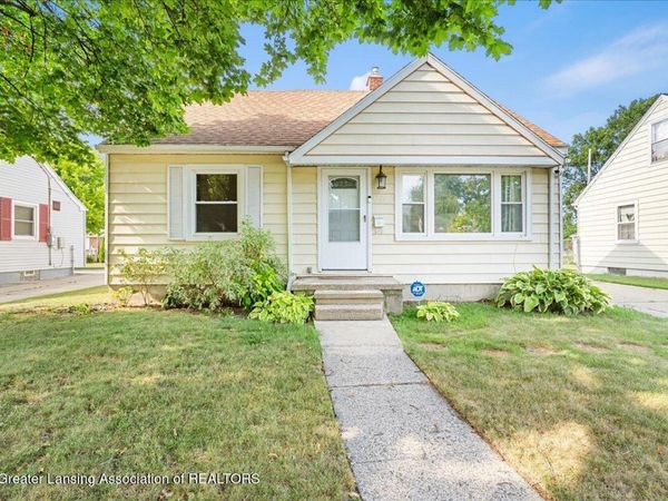 1724 Loraine Avenue, Lansing, MI 48910