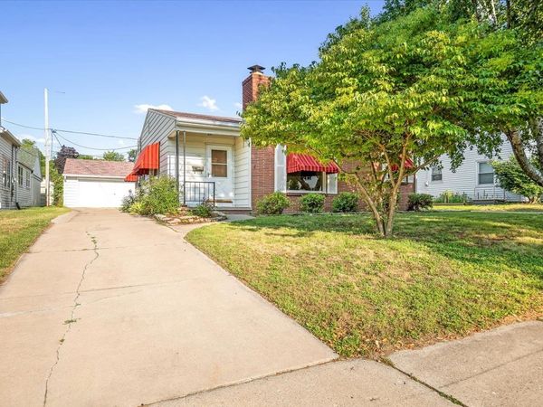 129 N 90th Street, Milwaukee, WI 53226
