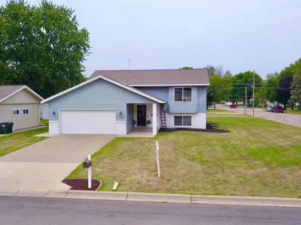 1003 2nd Street S, Cold Spring, MN 56320
