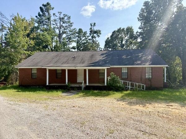 341 County Road 521, Ripley, MS 38663