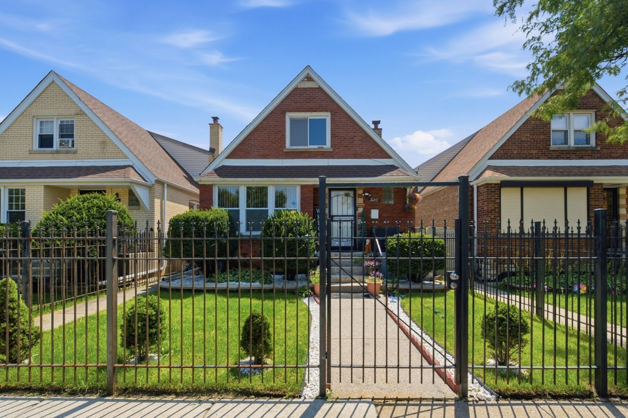 3049 W 71st Street, Chicago, IL 60629 Main Photo