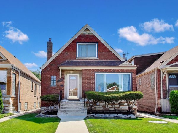 8221 S Troy Street , Chicago, IL 60652
