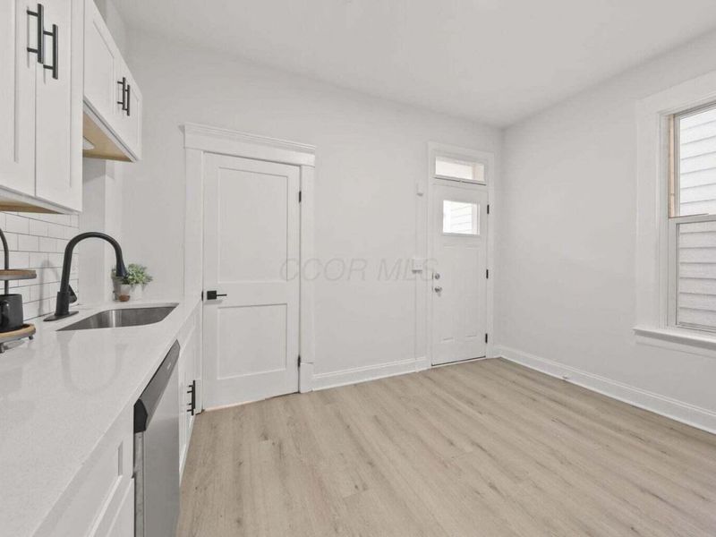 550 W TOWN Street, Unit 550, Columbus, OH 43215 Photo 8