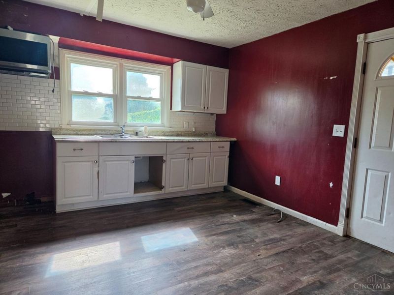 1944 Parkamo Avenue, Fairfield Twp, OH 45015 Photo 2