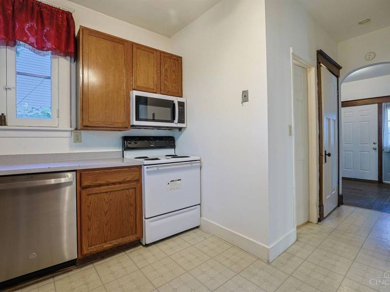 2555 Fairview Avenue, Cincinnati, OH 45219 Photo 15