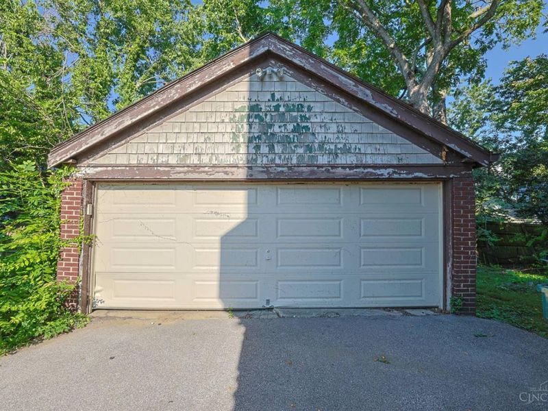 2555 Fairview Avenue, Cincinnati, OH 45219 Photo 33