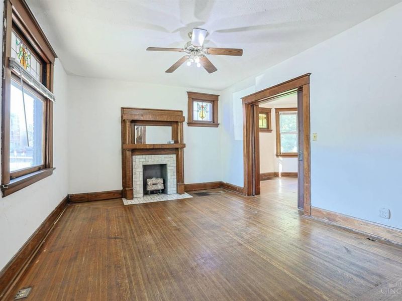 2555 Fairview Avenue, Cincinnati, OH 45219 Photo 8