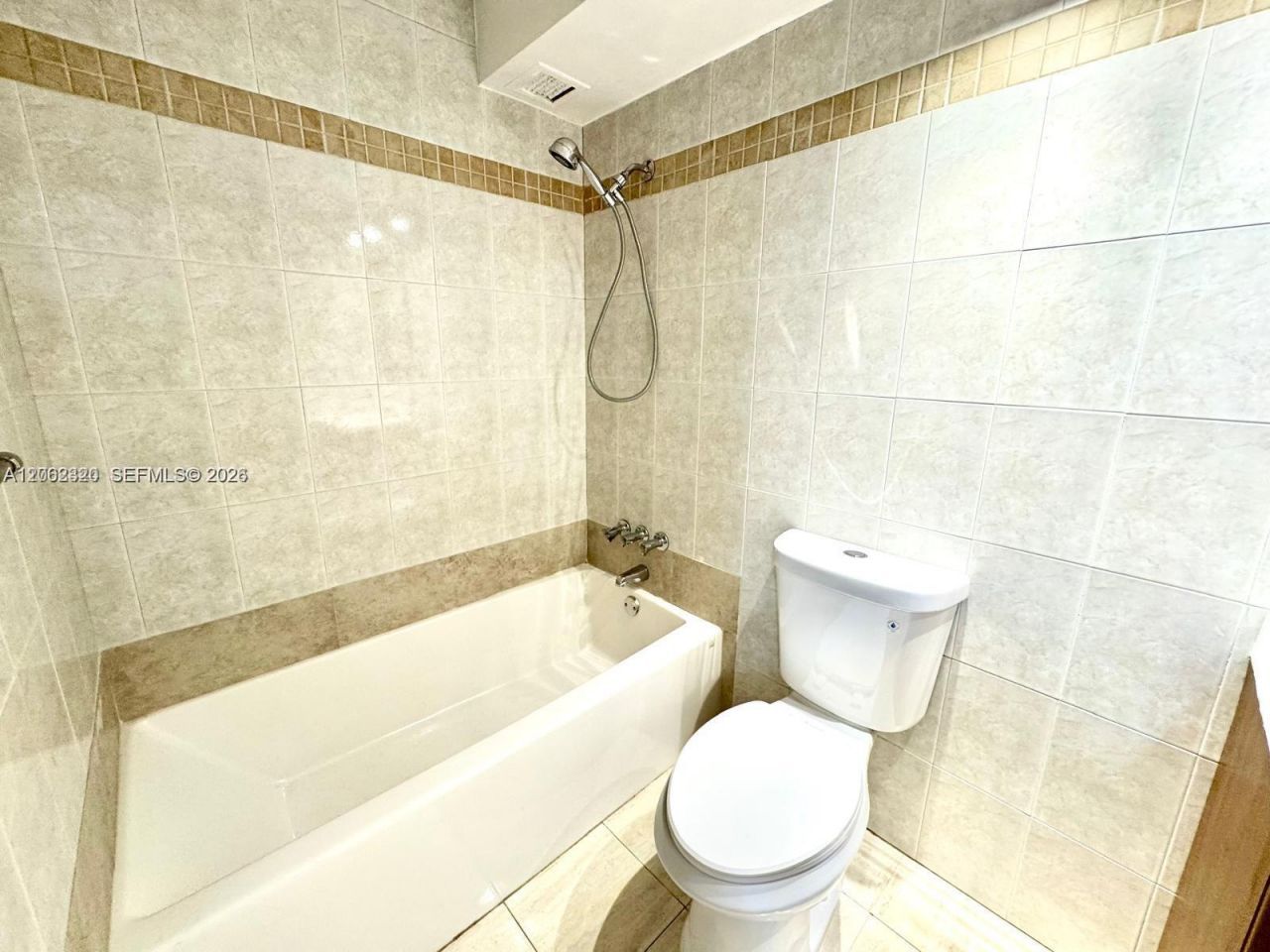 200 172nd St , Unit 206, Sunny Isles Beach, FL 33160 Photo