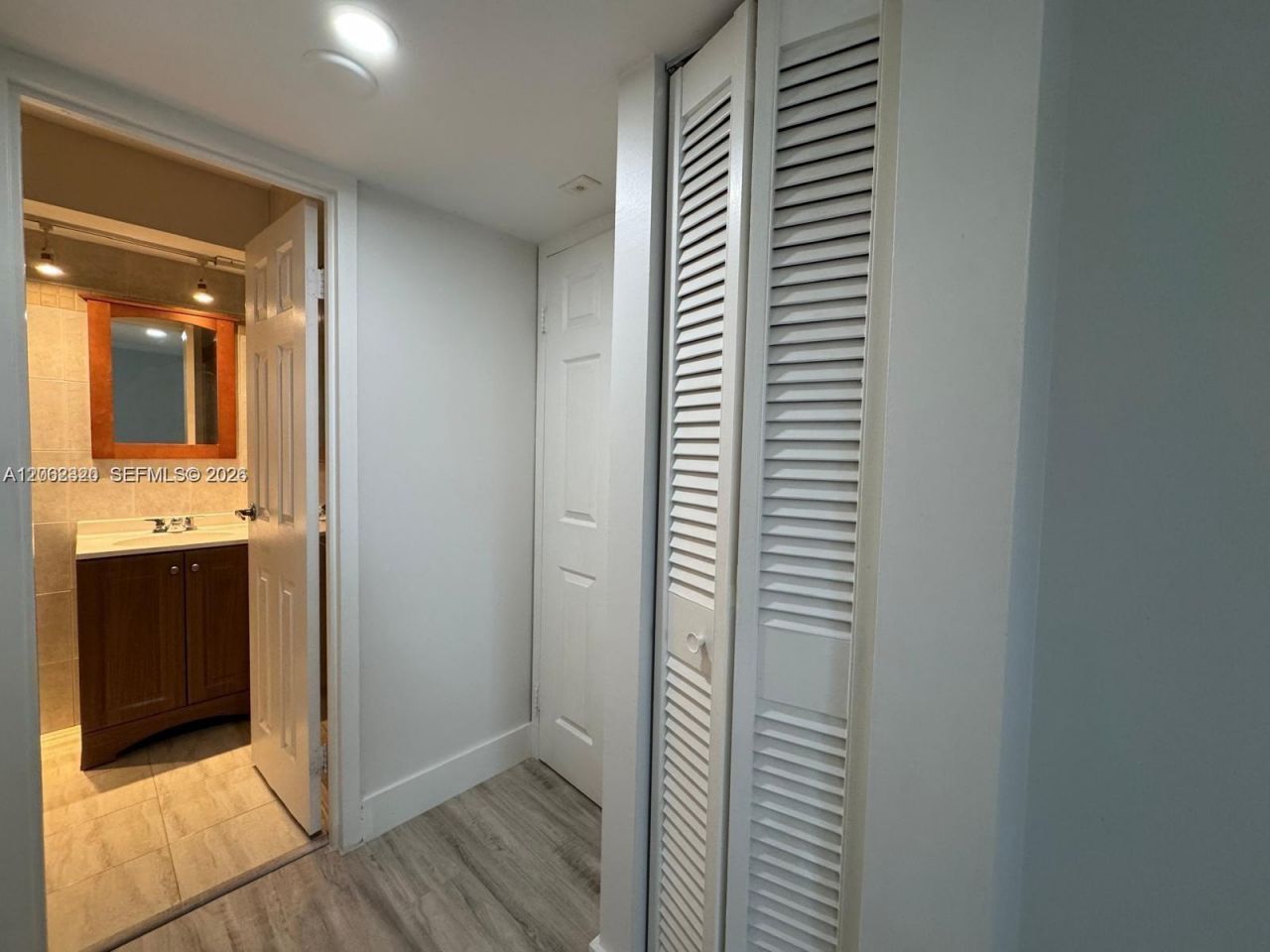 200 172nd St , Unit 206, Sunny Isles Beach, FL 33160 Photo