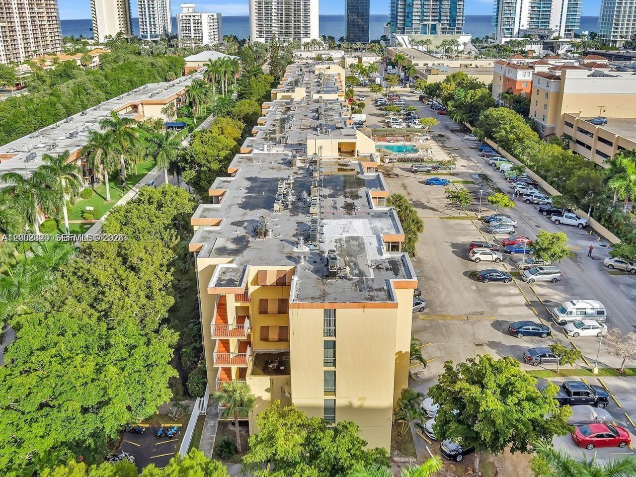 200 172nd St , Unit 206, Sunny Isles Beach, FL 33160 Photo