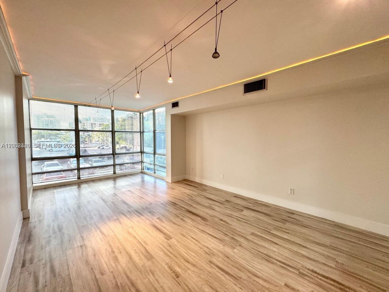 200 172nd St , Unit 206, Sunny Isles Beach, FL 33160 Photo