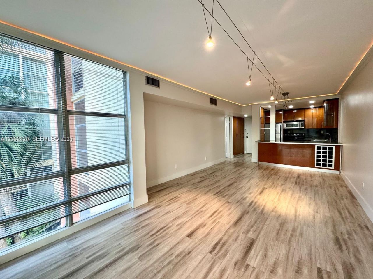 200 172nd St , Unit 206, Sunny Isles Beach, FL 33160 Photo