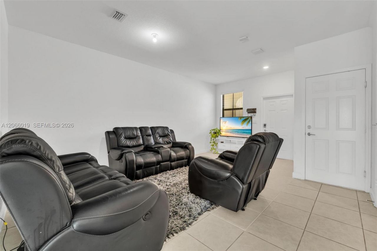 23142 SW 127th Pl, Miami, FL 33170 Photo