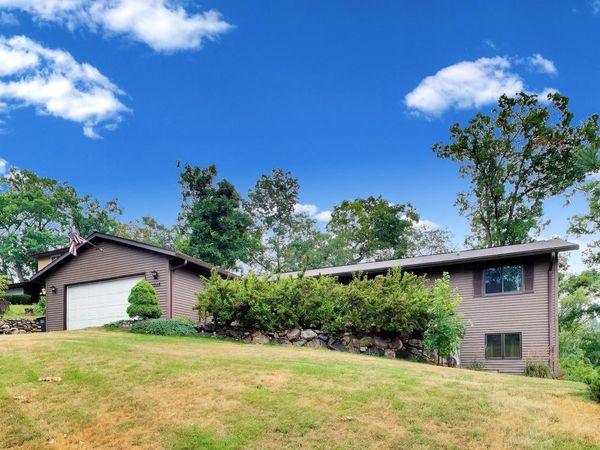 3246 N Robin ROAD, Lake Geneva, WI 53147