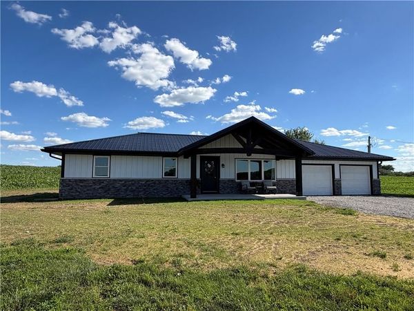 6890 SE Rogers Road, Cameron, MO 64429