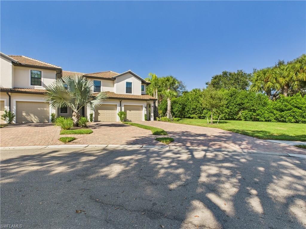 5683 Mayflower Way, Unit 901, Naples, FL 34142 Photo