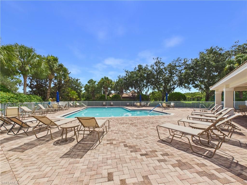 5683 Mayflower Way, Unit 901, Naples, FL 34142 Photo