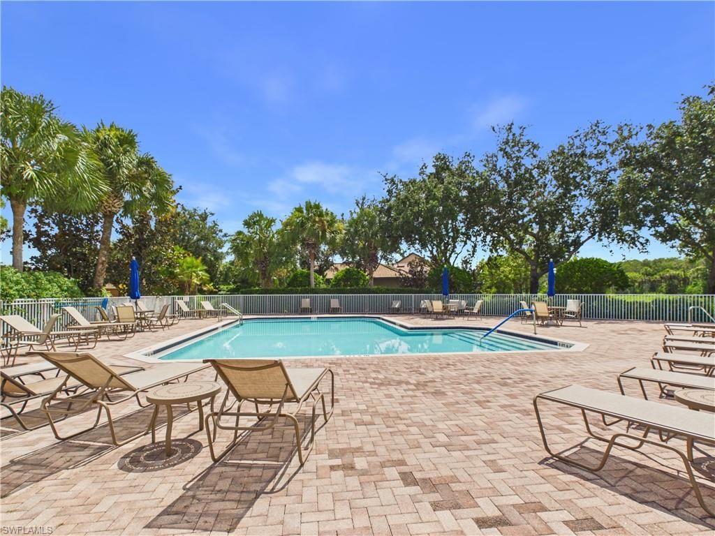 5683 Mayflower Way, Unit 901, Naples, FL 34142 Photo