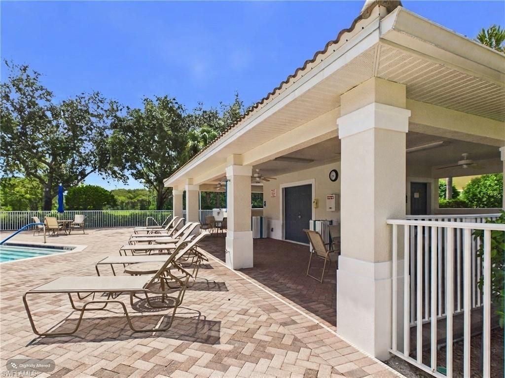 5683 Mayflower Way, Unit 901, Naples, FL 34142 Photo