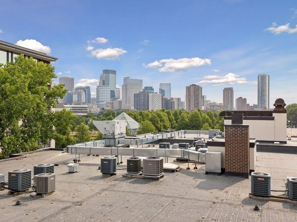 52 Groveland Terrace, Unit A304, Minneapolis, MN 55403