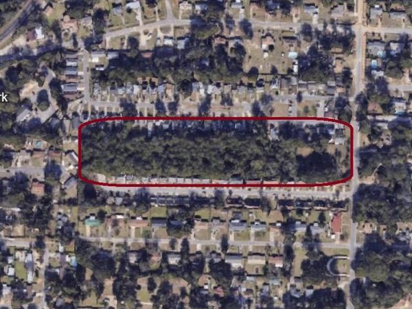 1325 N 69th Avenue, Pensacola, FL 32506