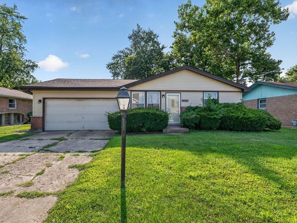 15470 Millard Avenue , Midlothian, IL 60445