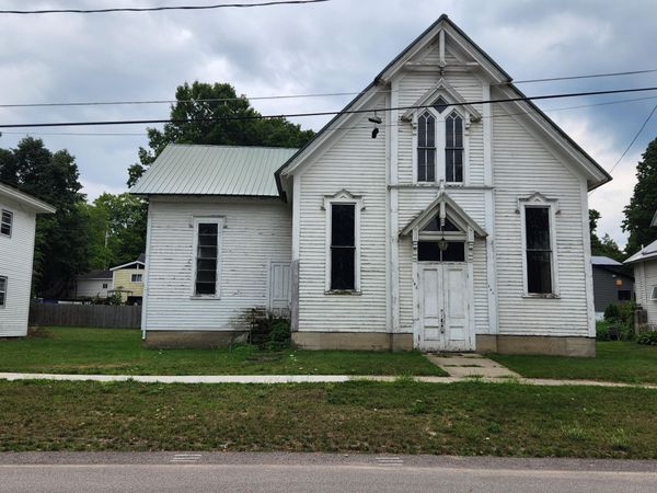 146 Church Street, Saranac, MI 48881
