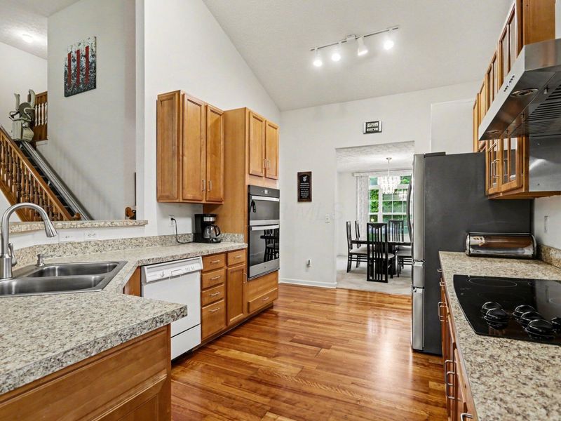 507 Buena Park Drive, Delaware, OH 43015 Photo 9