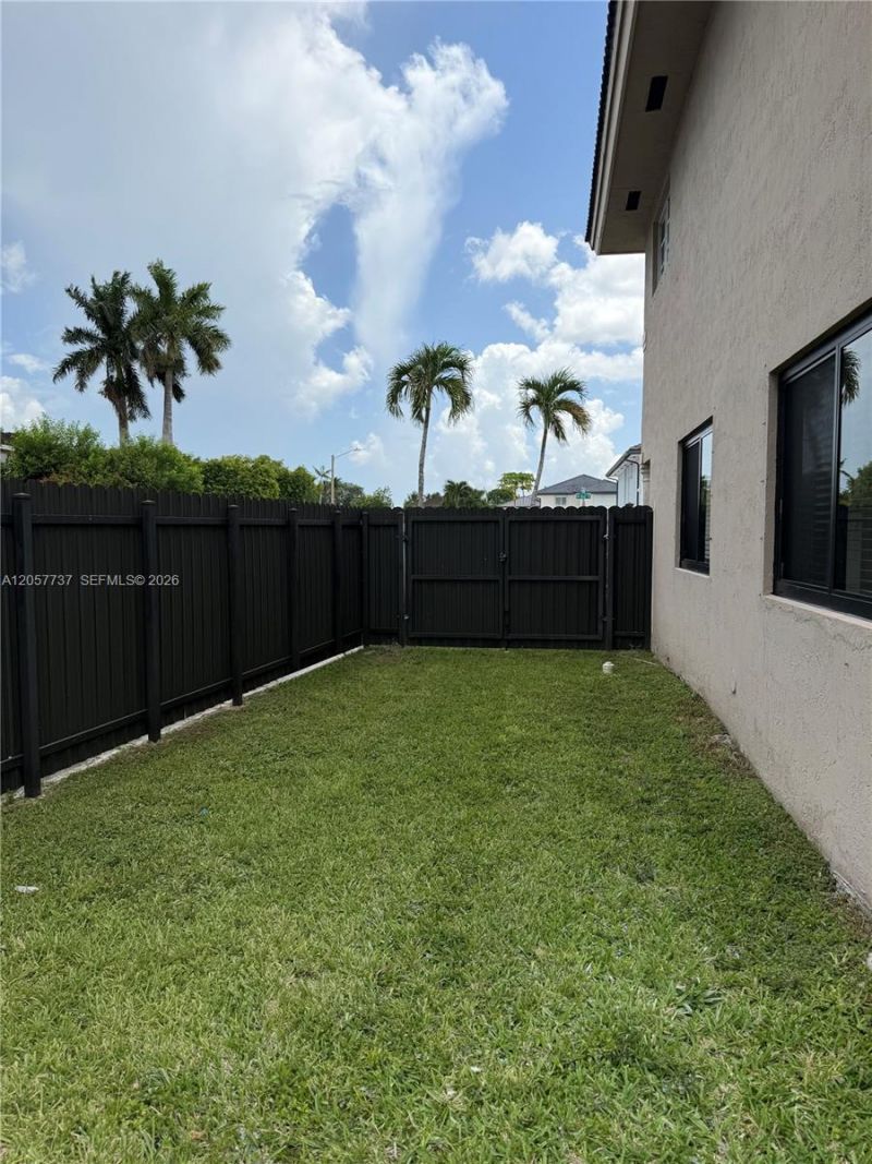14101 SW 162nd St , Miami, FL 33177 Photo