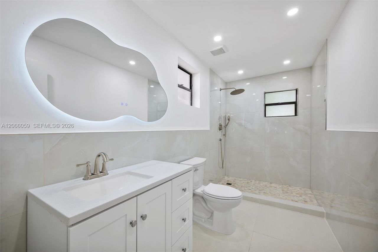 1157 NW 45th St, Miami, FL 33127 Photo