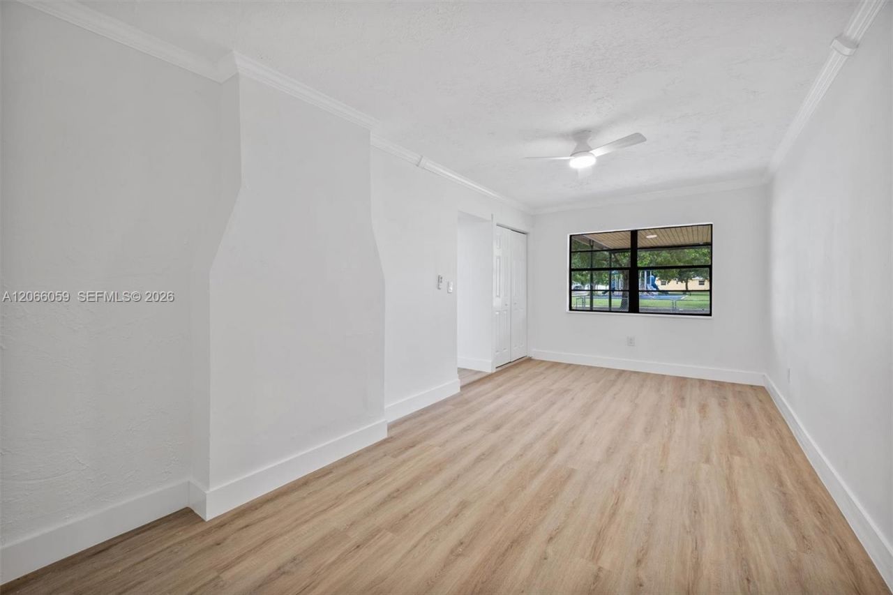 1157 NW 45th St, Miami, FL 33127 Photo