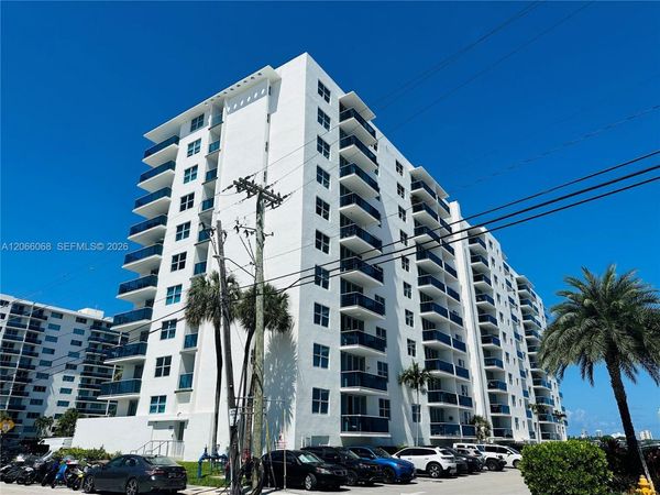 7501 E Treasure Dr , Unit 3H, North Bay Village, FL 33141