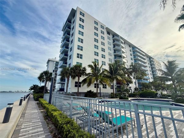 7501 E Treasure Dr , Unit 3H, North Bay Village, FL 33141