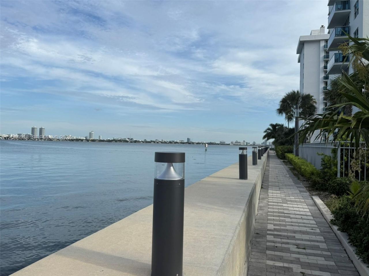 7501 E Treasure Dr , Unit 3H, North Bay Village, FL 33141 Photo