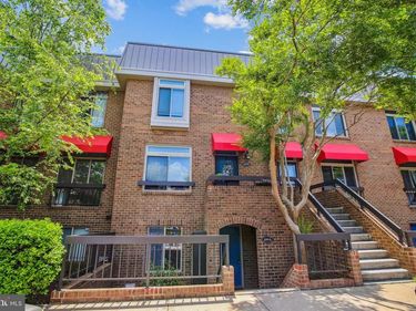 650 A 15TH STREET S , Unit 1, ARLINGTON, VA 22202