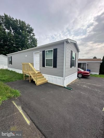 1302 GIBSON ROAD, BENSALEM, PA 19020