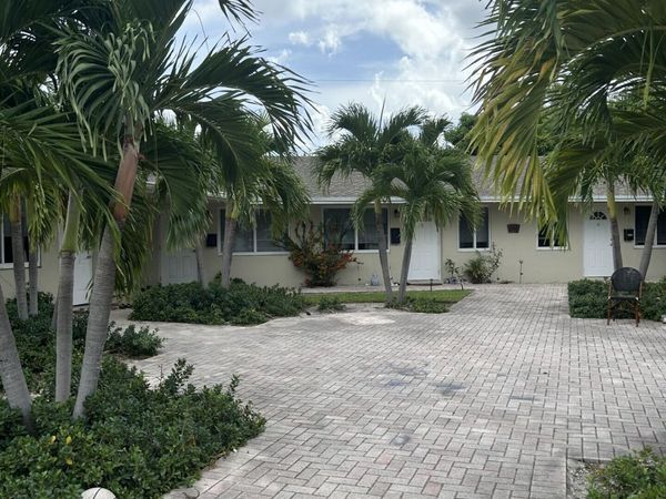 1440 MIAMI Road, Unit 9, Fort Lauderdale, FL 33316