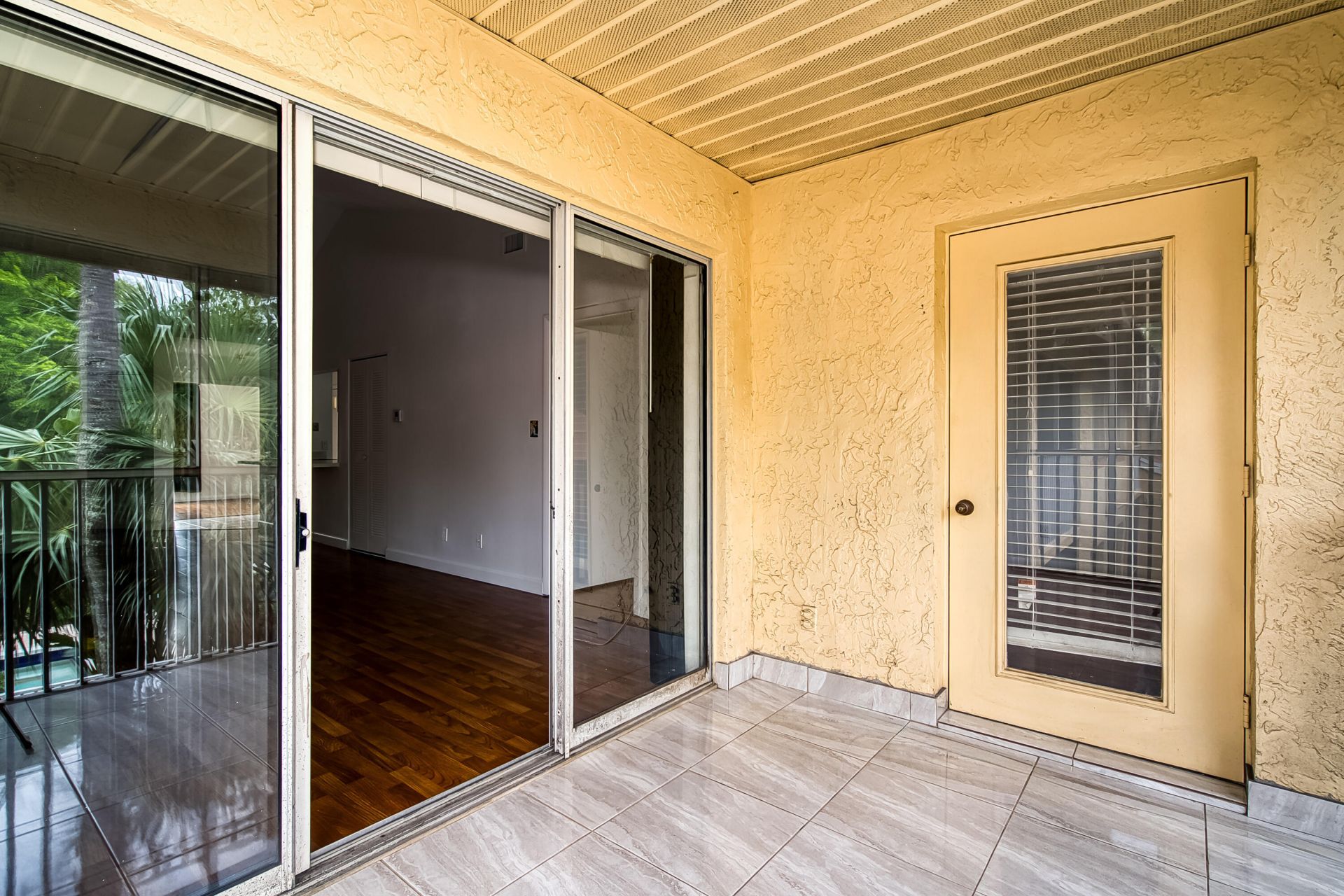 950 Coral Club Drive, Unit 950, Coral Springs, FL 33071 Photo