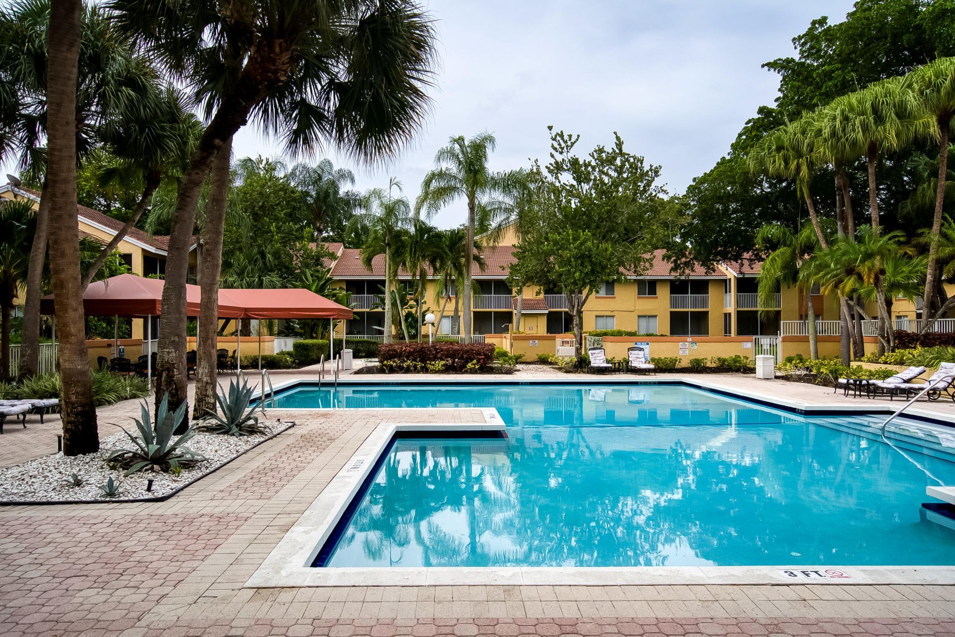 950 Coral Club Drive, Unit 950, Coral Springs, FL 33071 Photo