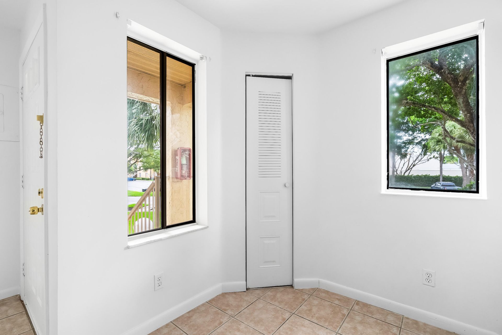 950 Coral Club Drive, Unit 950, Coral Springs, FL 33071 Photo
