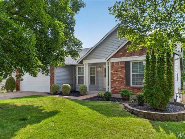 1005 Grand Tree Court, Fenton, MO 63026