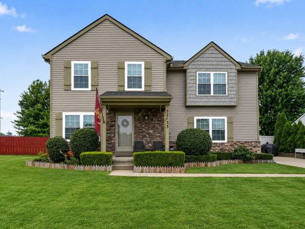 52133 Huntley Avenue, New Baltimore, MI 48047