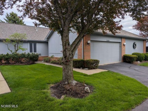 5809 Greenridge Lane, Toledo, OH 43615
